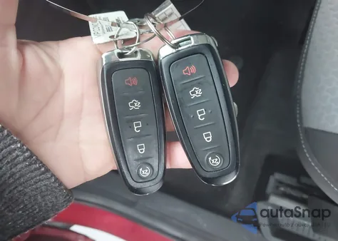 2019 Ford Escape Se from USA, damaged, VIN 1FMCU0GD8KUC47008